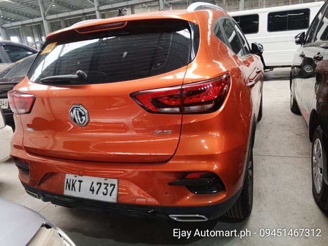 Car gallery image