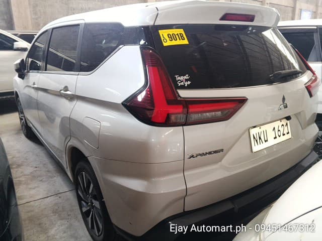 Car gallery image
