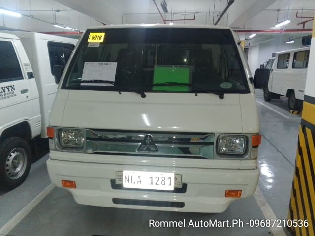 Car gallery image