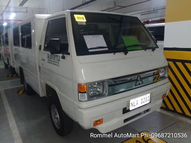 Car gallery image