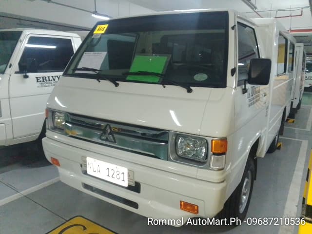 Car gallery image