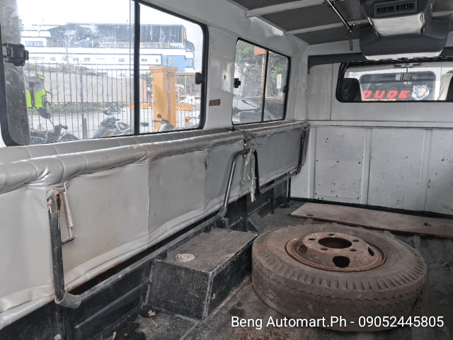 Car gallery image