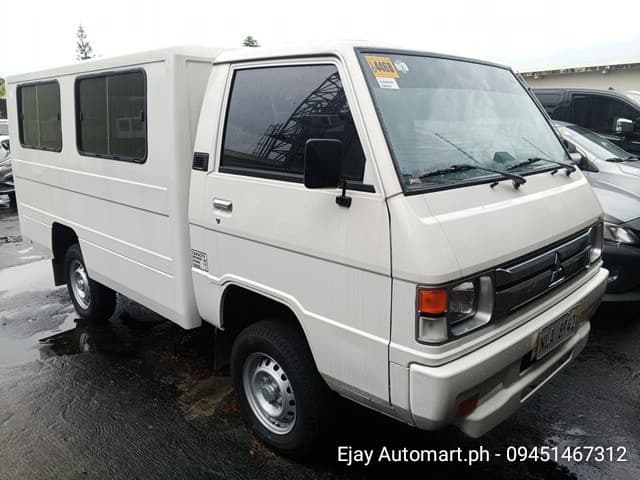Car gallery image