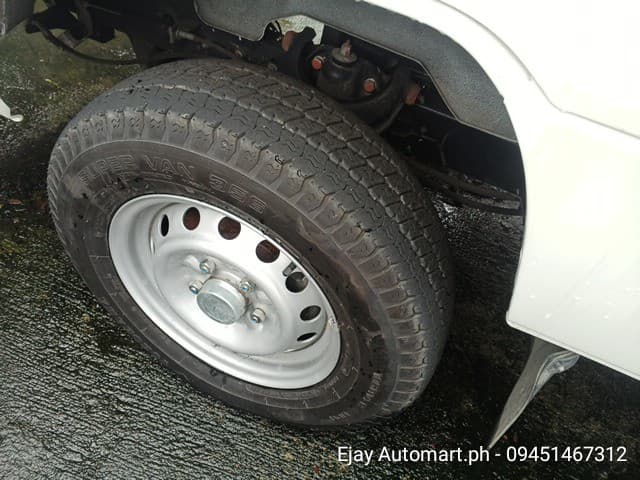Car gallery image
