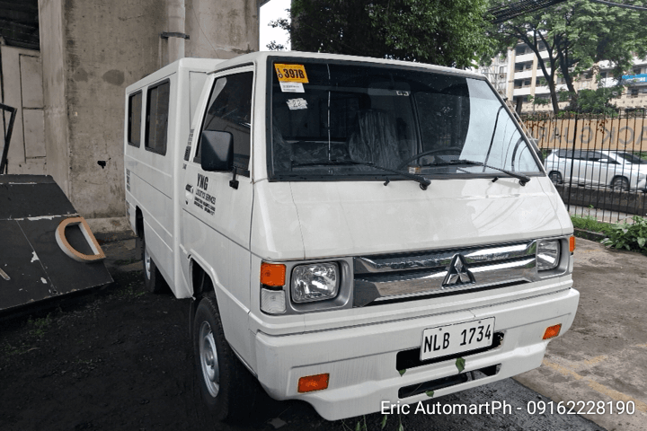 Car gallery image