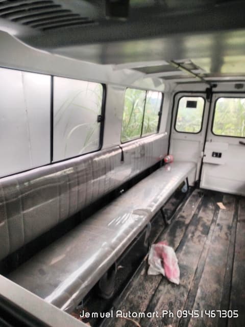 Car gallery image