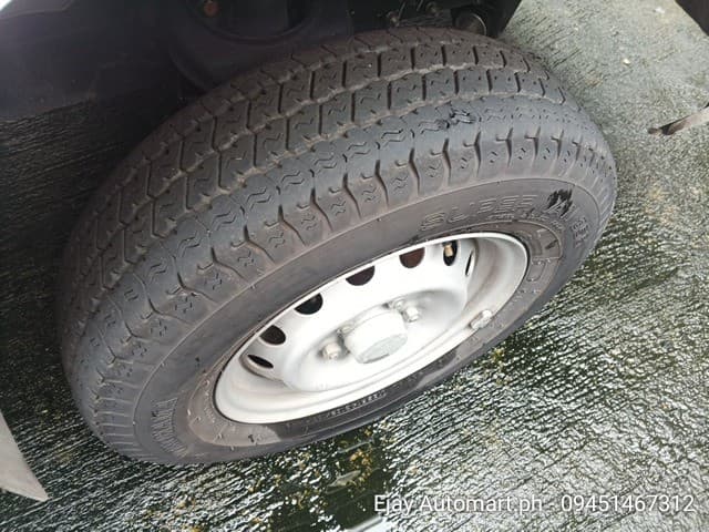 Car gallery image
