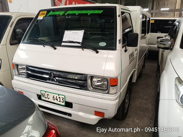 Car gallery image