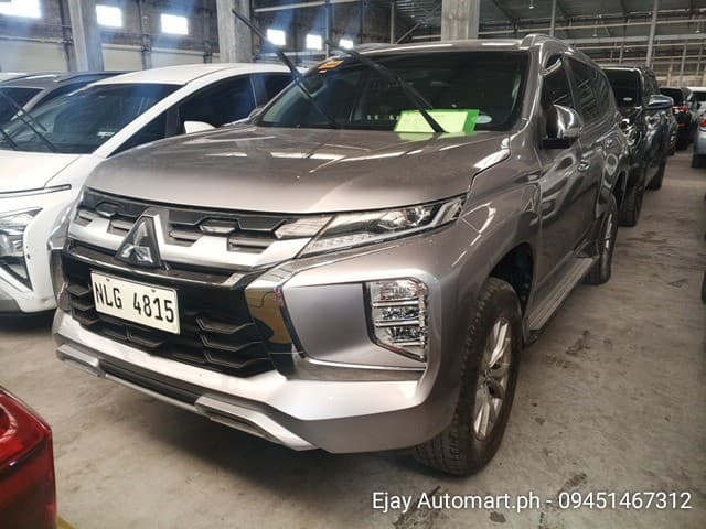 Car gallery image