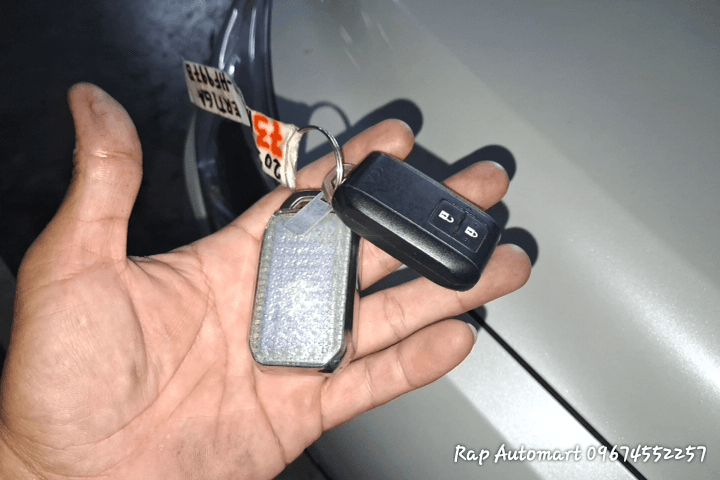 Car gallery image