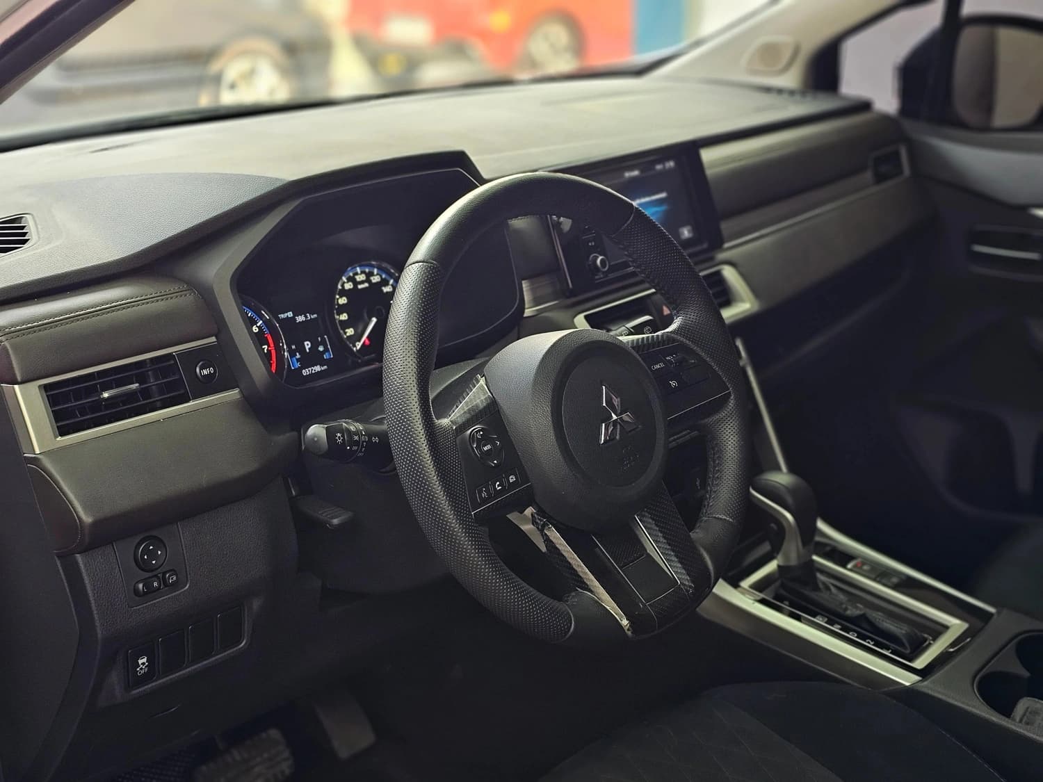 Car gallery image