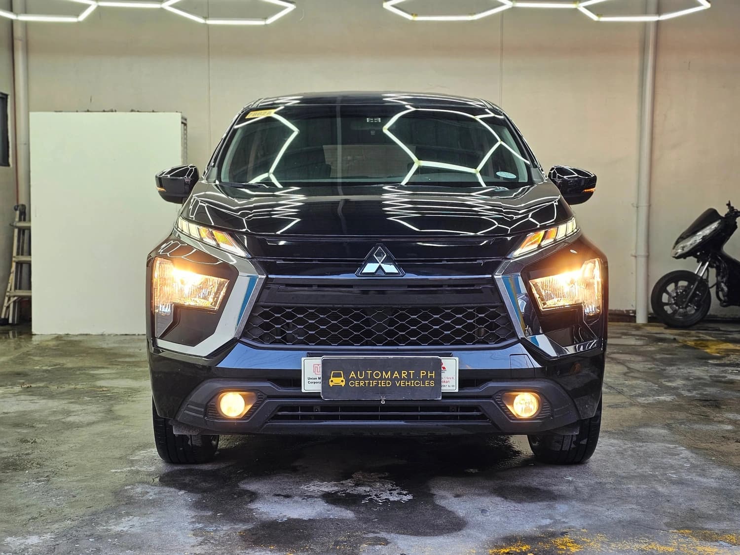 Car gallery image