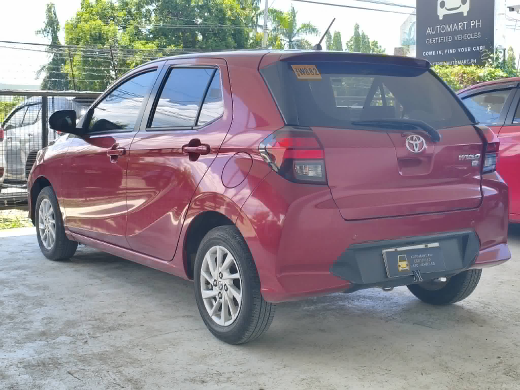 Car gallery image