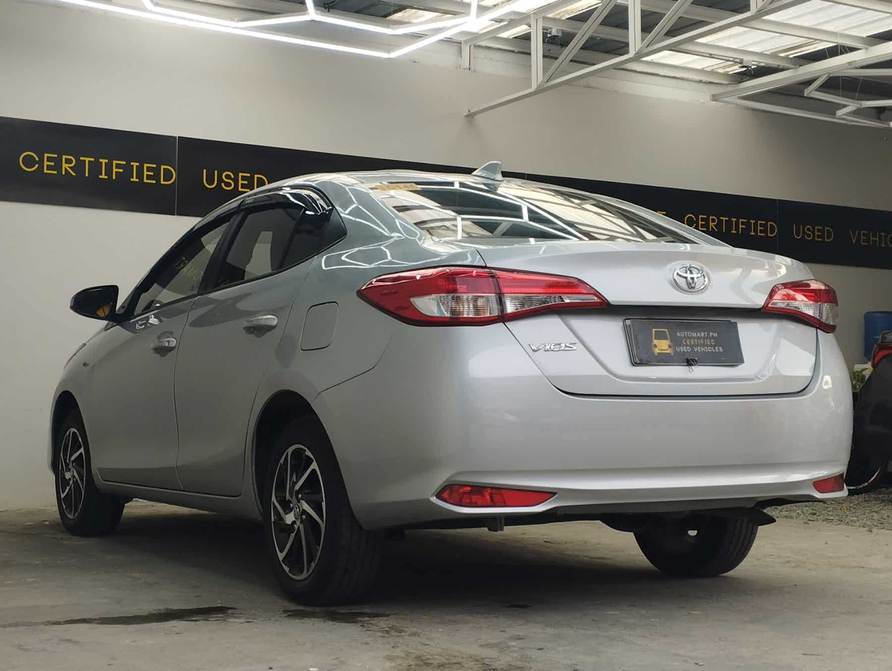 Car gallery image