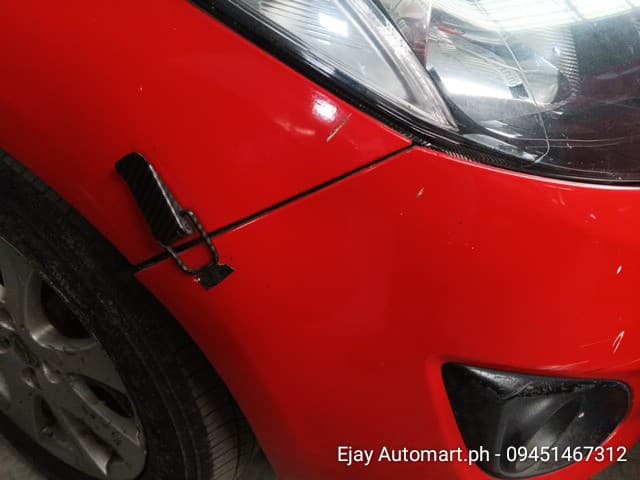 Car gallery image