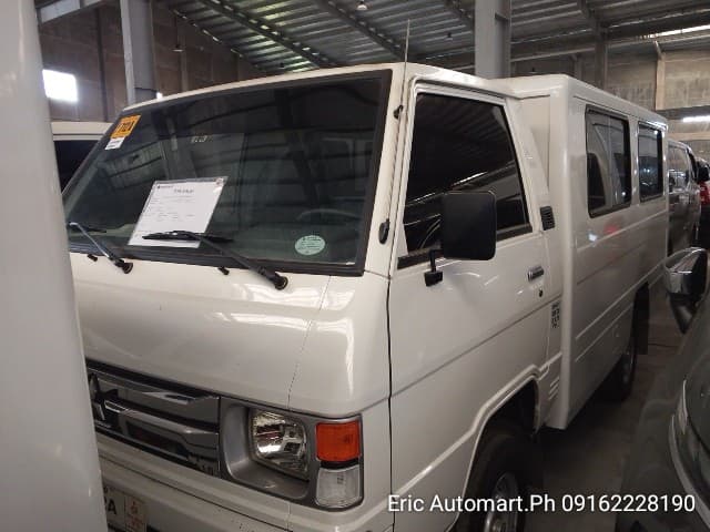 Car gallery image