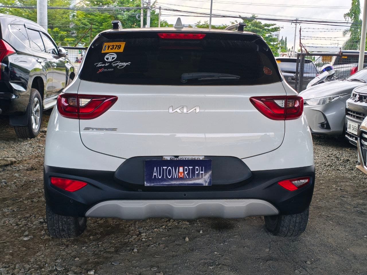 Car gallery image