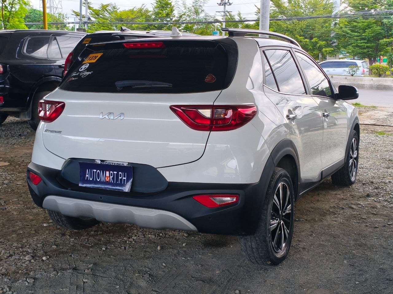 Car gallery image