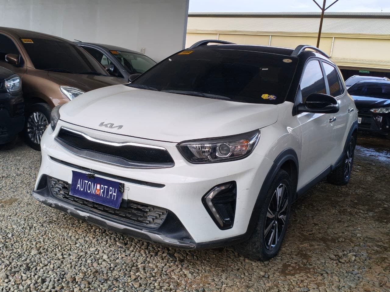 Car gallery image