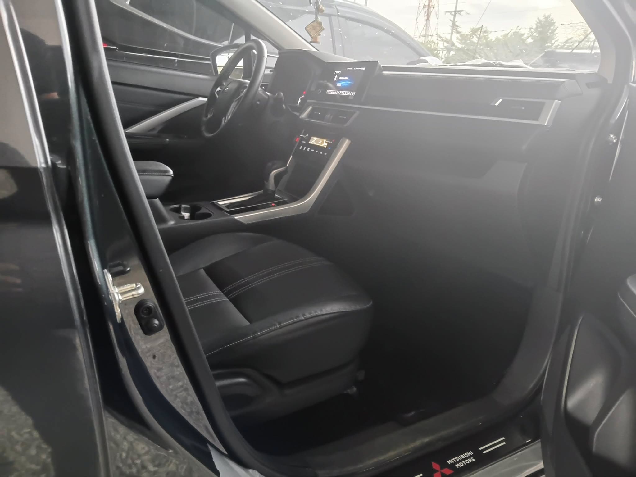 Car gallery image