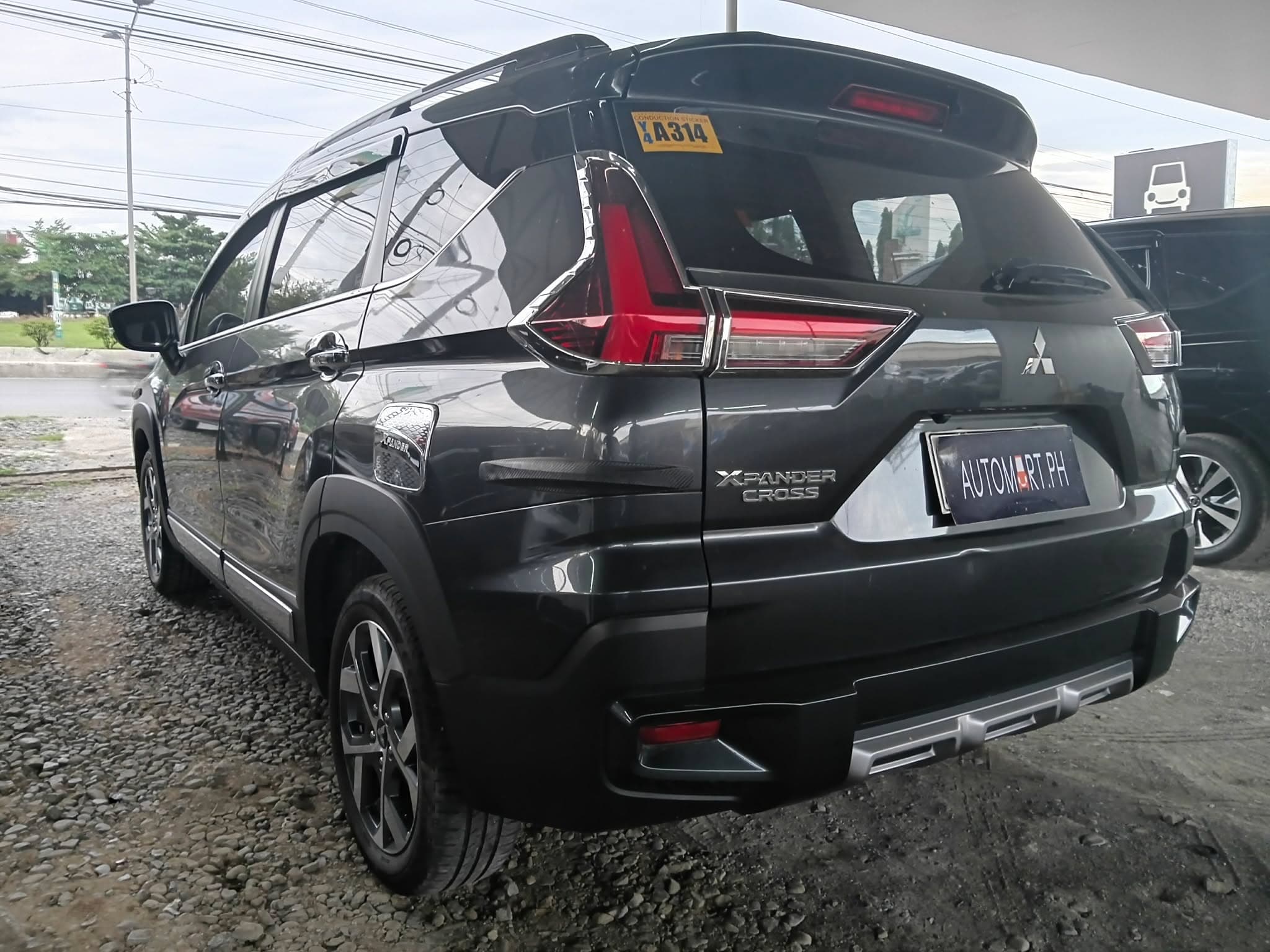 Car gallery image