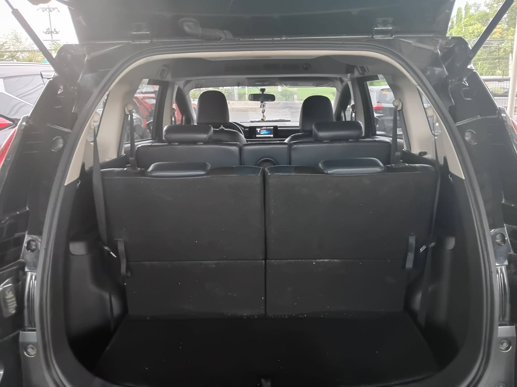 Car gallery image