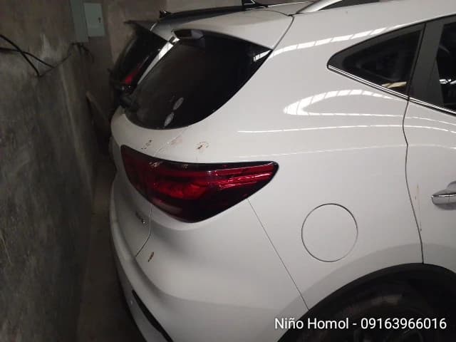 Car gallery image